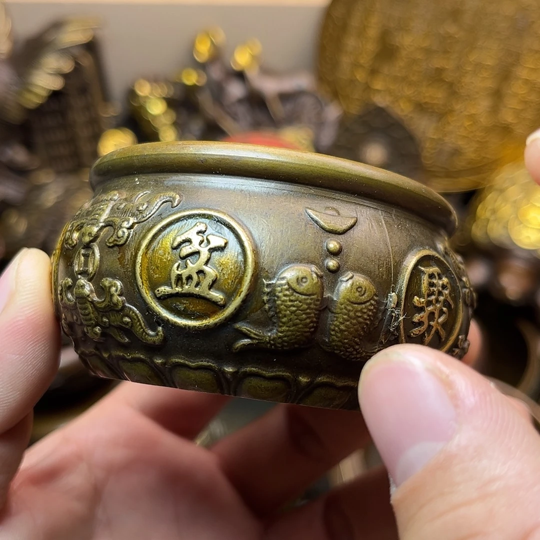 精美铜器工艺品等