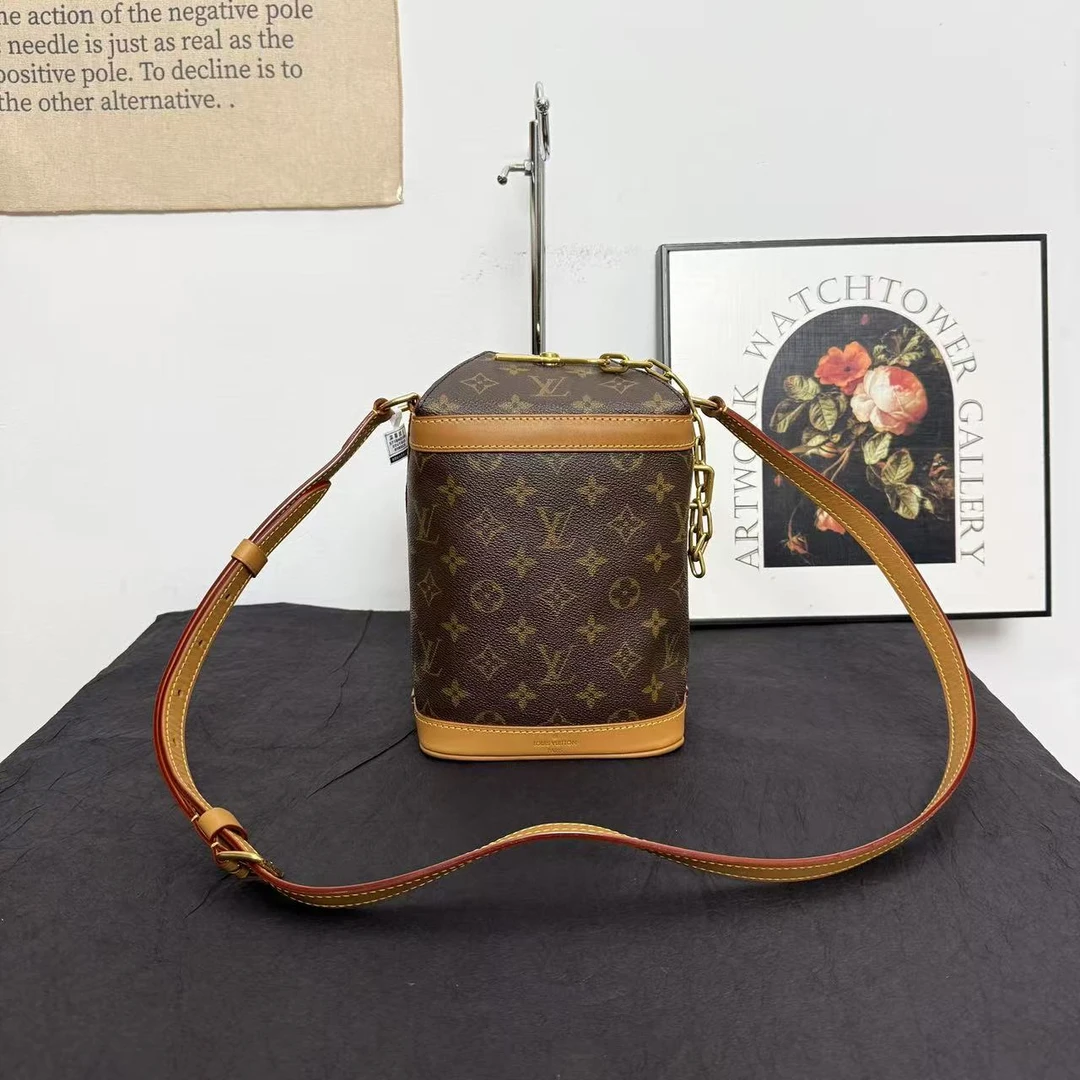95新 LouisVuitton/路易威登  lv芯片款老花Milk Box牛奶盒子包