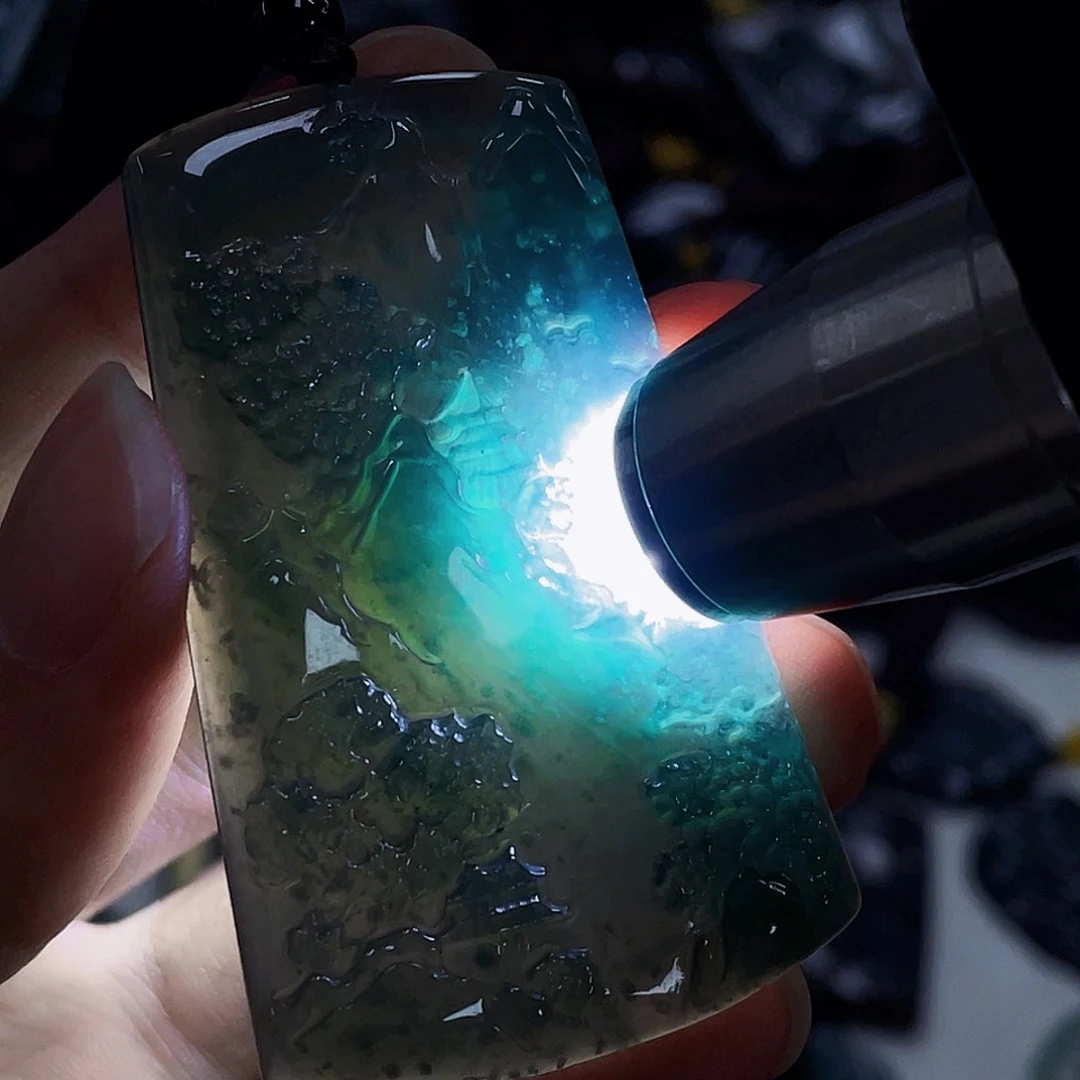 翡翠未镶嵌吊坠(不含链)