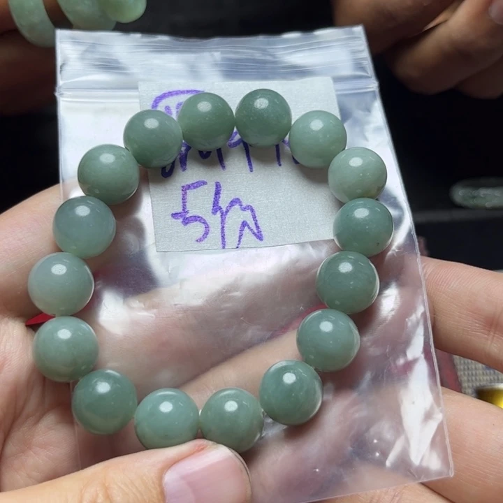 定制翡翠未镶嵌明天