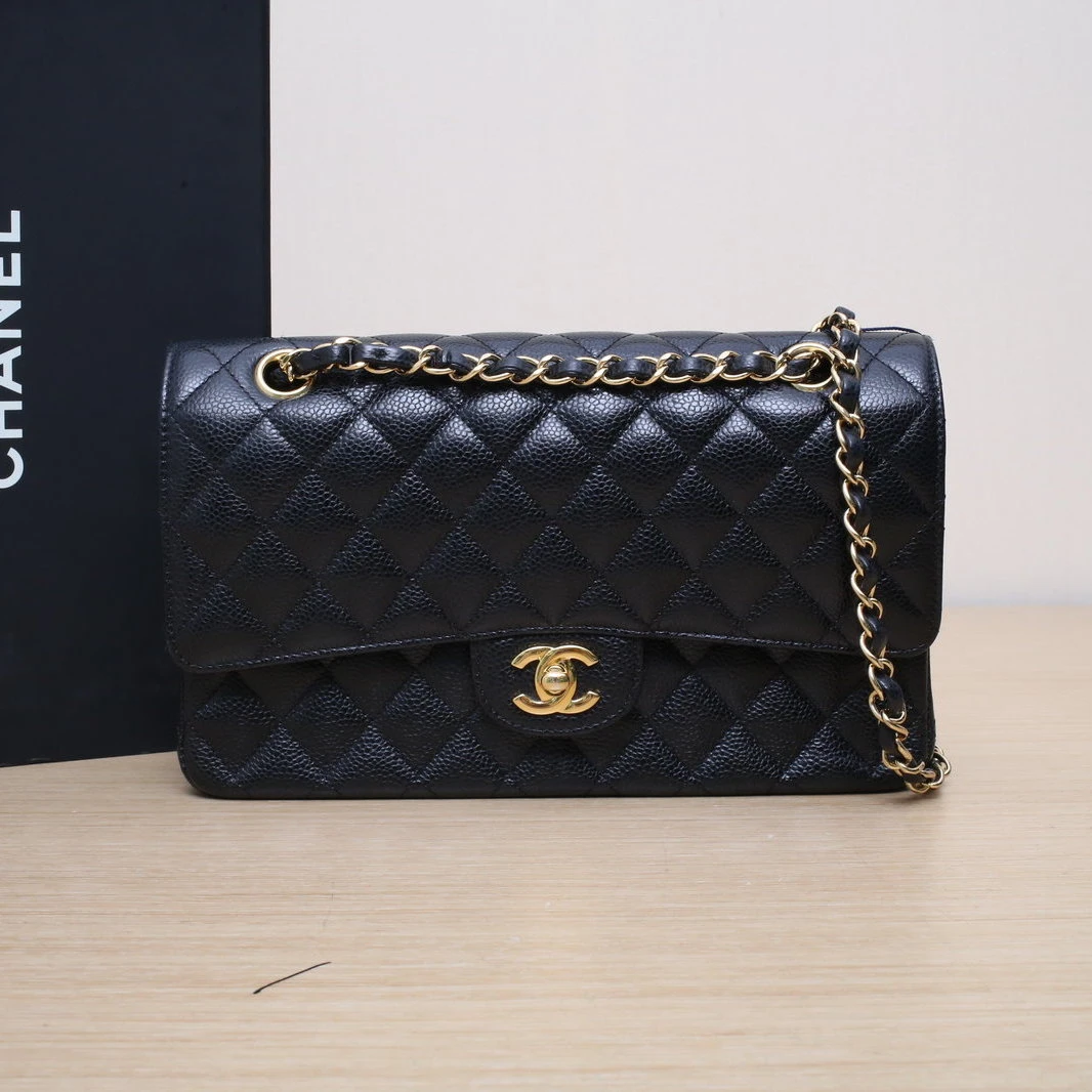 99新 Chanel/香奈儿 小花6枫CF 口盖包 中号 黑金牛 28开 金扣