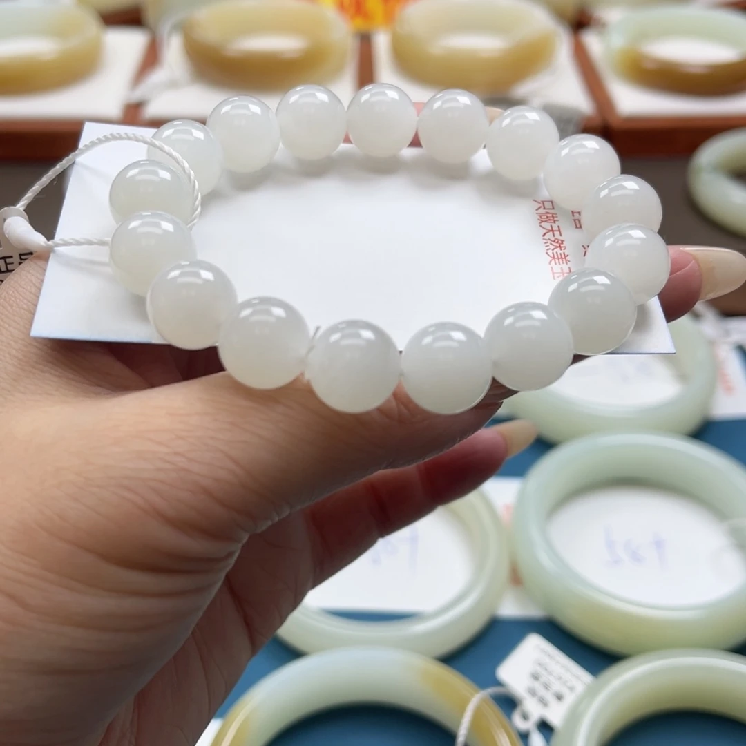 未镶嵌手串和田玉