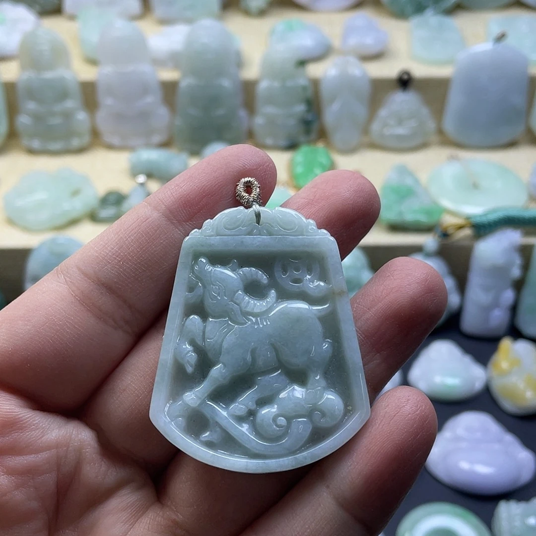 翡翠未镶嵌颈饰纯天然翡翠