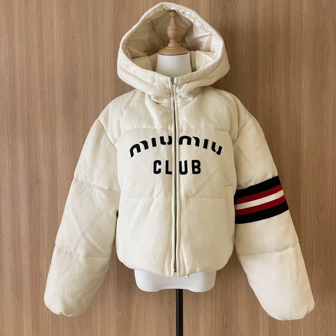 99新 MIU MIU/缪缪 白色条纹针织羽绒服/12期/83234467/代卖服务