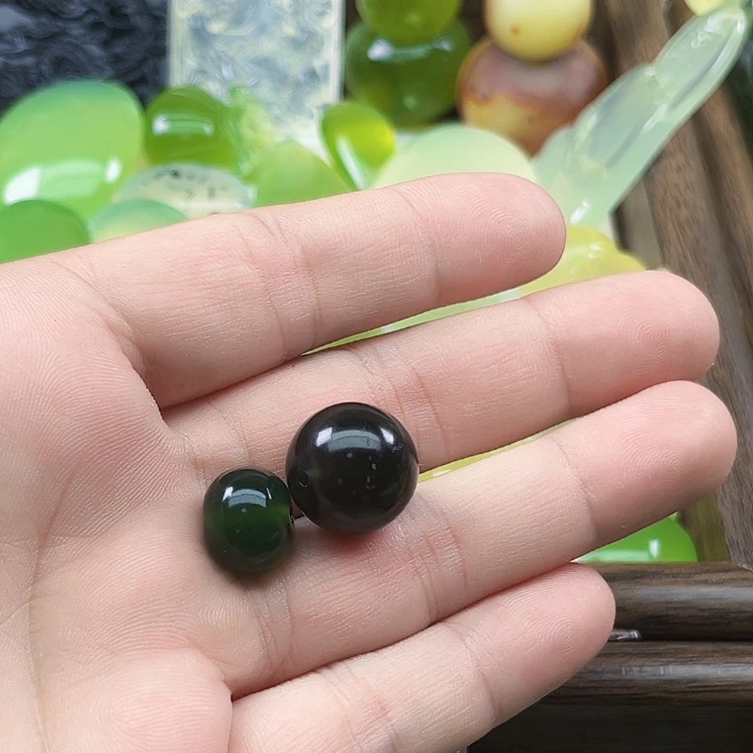 慢***羊岫玉未镶嵌吊坠(不含链)