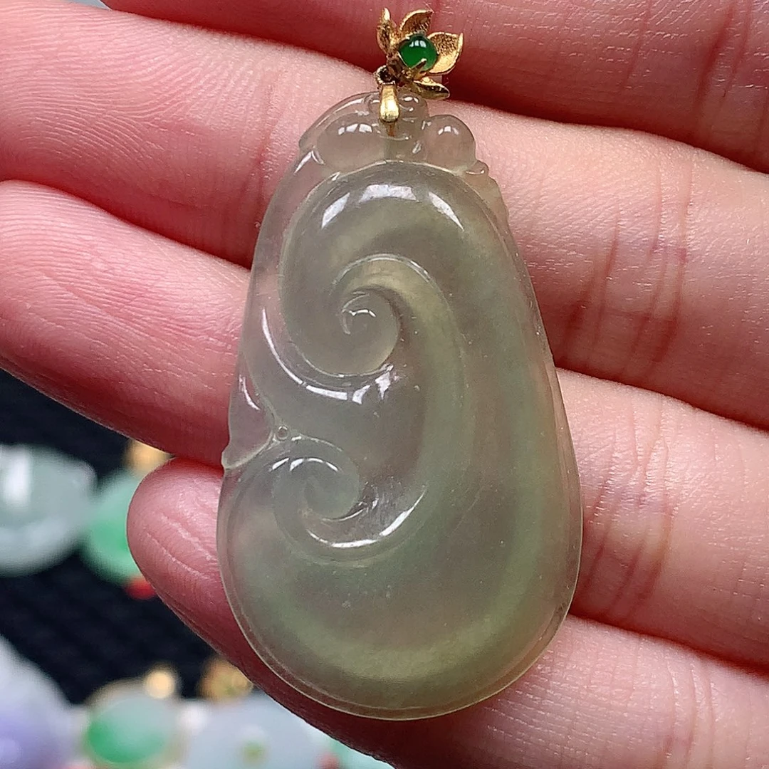 颈饰18K金镶嵌翡翠翡翠吊坠