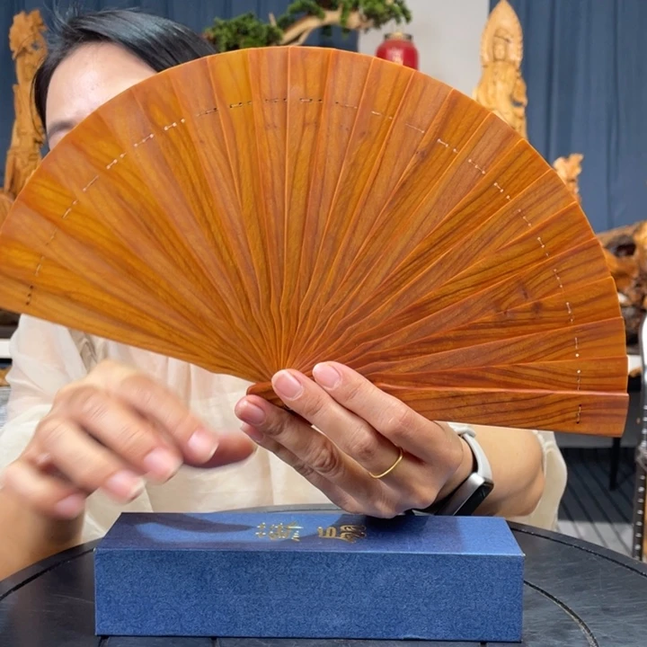 柏木（崖柏）扇子礼盒