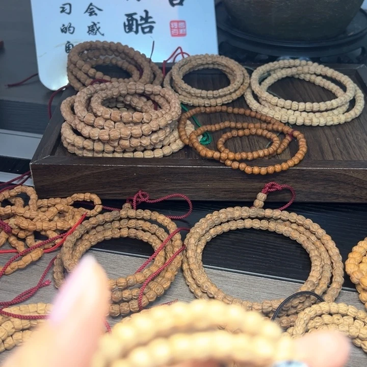 【闪购商品】柏香籽/百香籽吊坠l**。