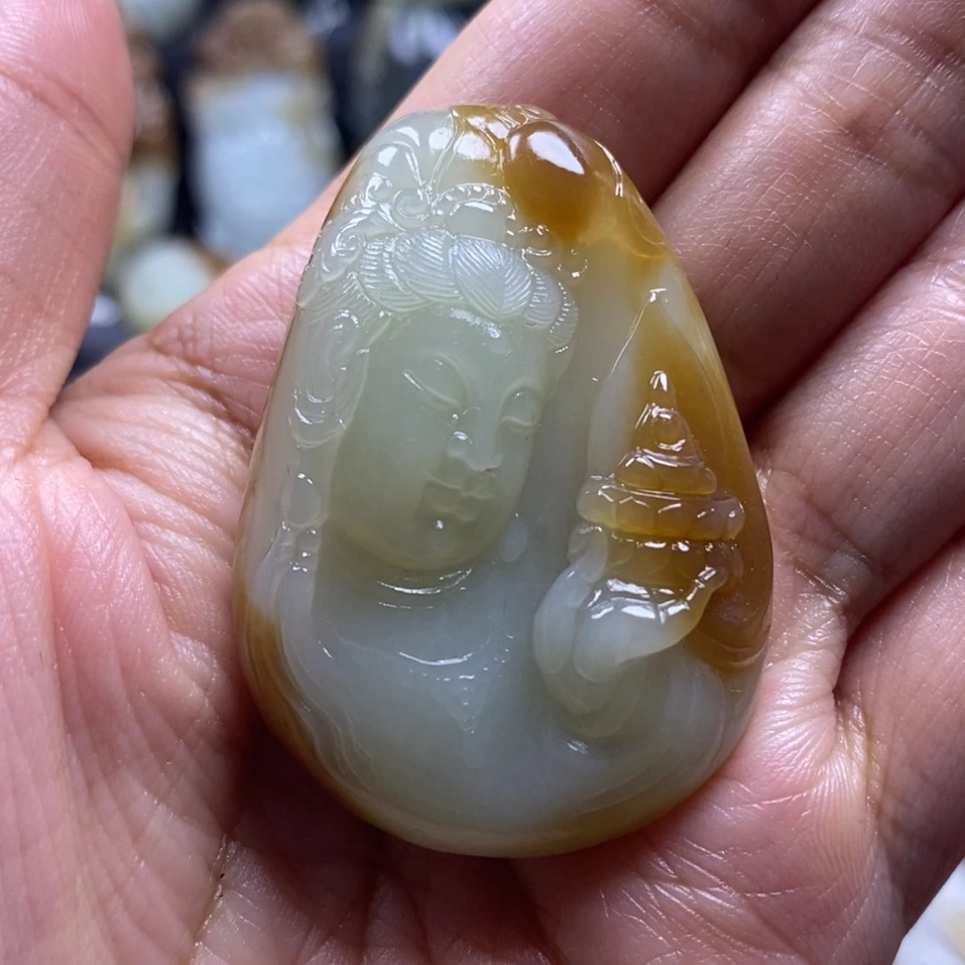 吊坠(不含链)未镶嵌和田玉（糖玉）