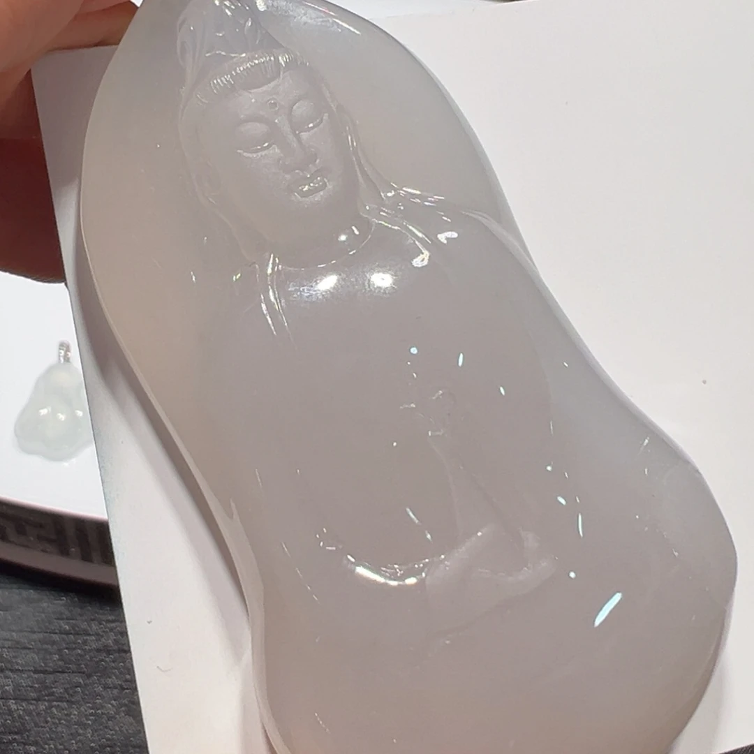 翡翠未镶嵌颈饰吊坠