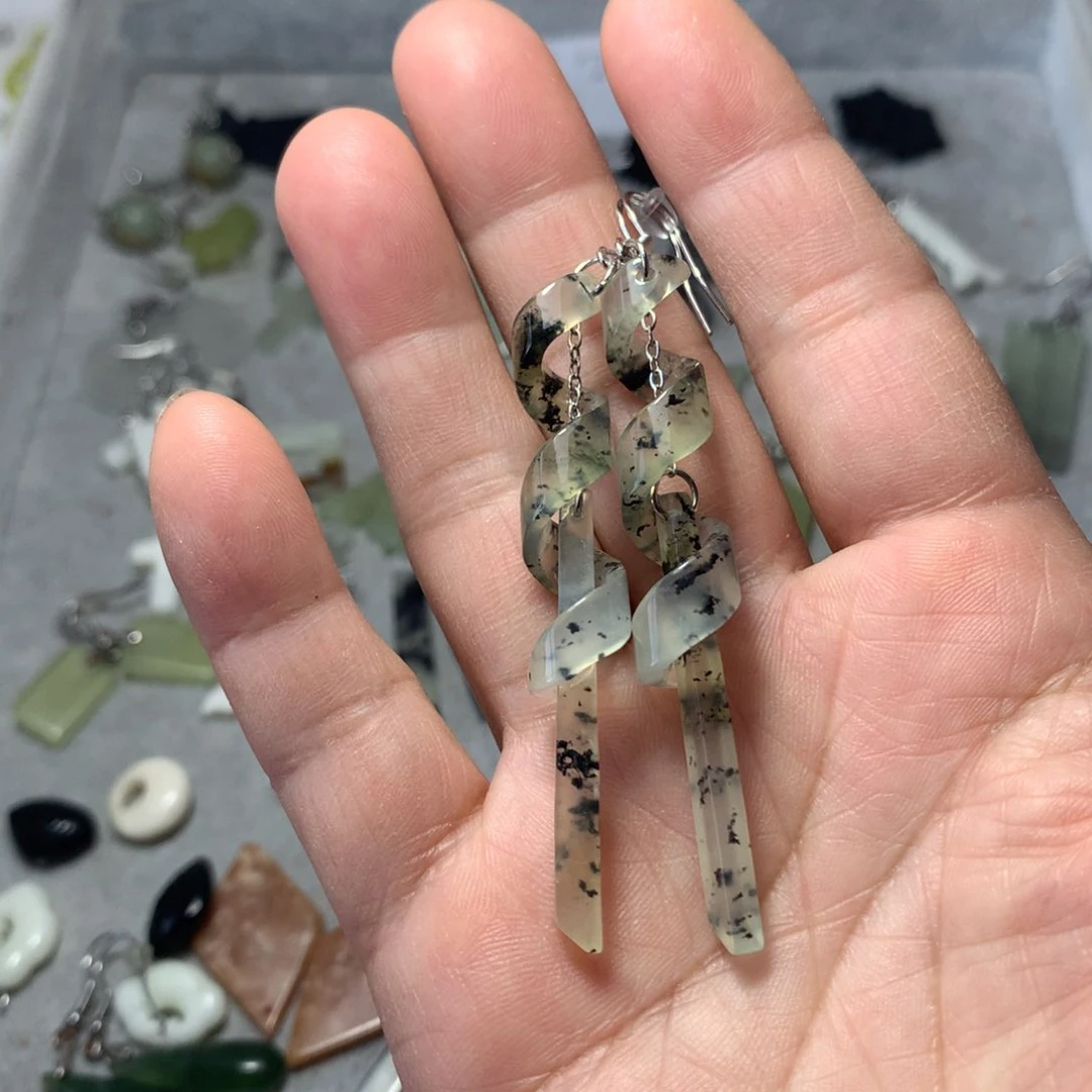 蛇纹石玉耳饰未镶嵌A****傅