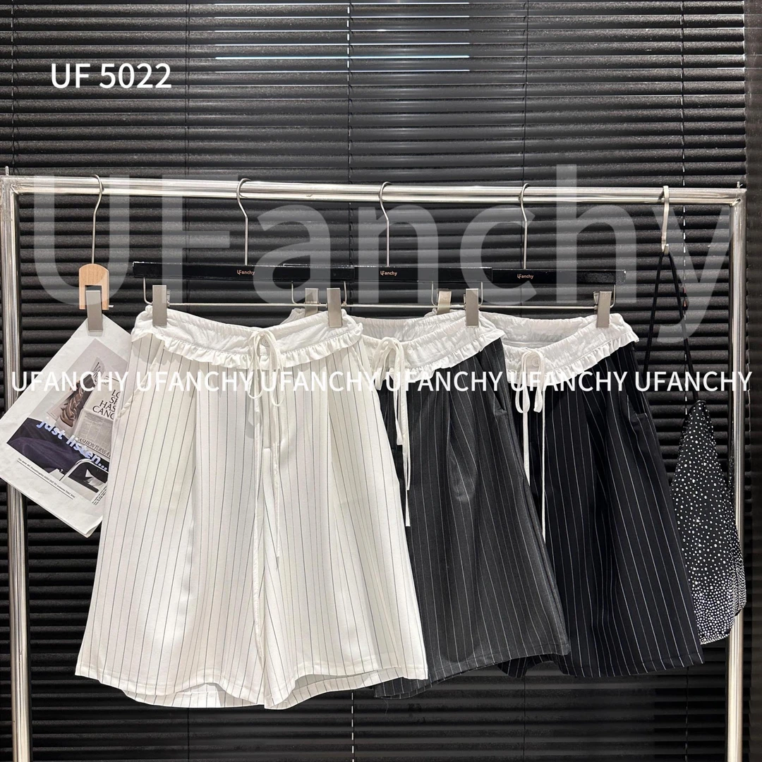 杨杨 UF-竖条花边拼接短裤5022