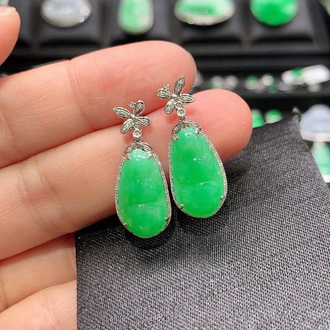 翡翠18K金镶嵌耳饰耳坠