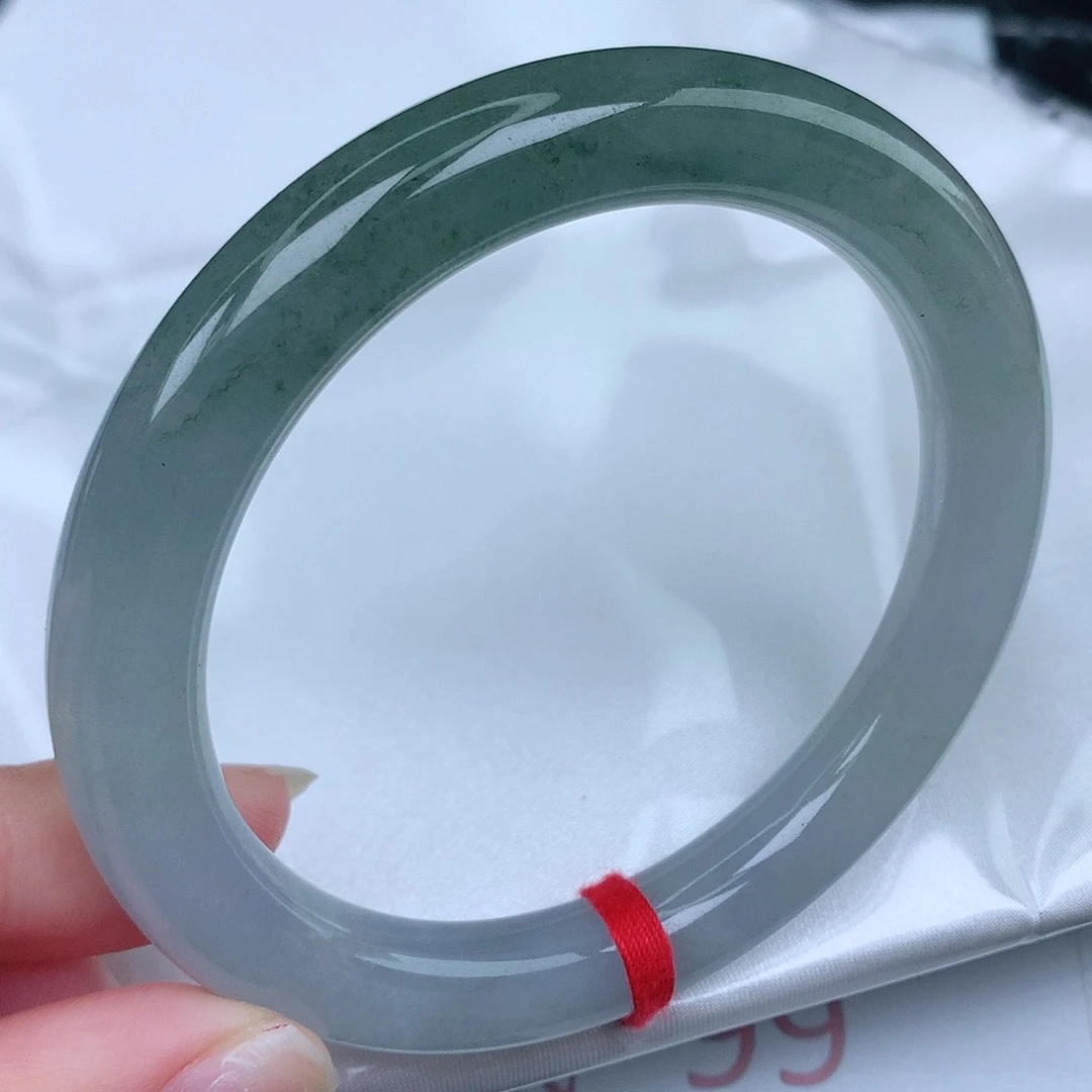 翡翠手镯未镶嵌天然