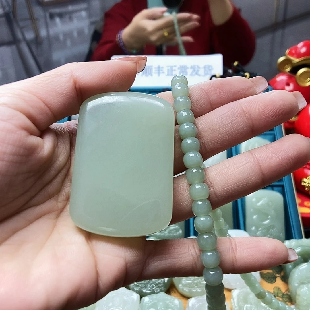 和田玉颈饰未镶嵌无*