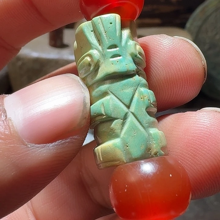 和田玉（糖玉）颈饰未镶嵌罗***佛