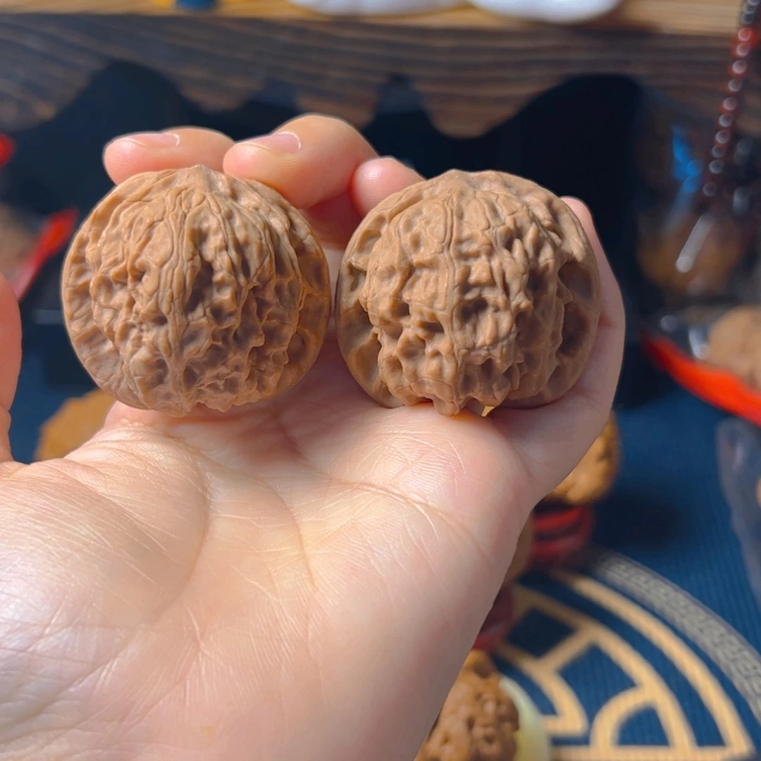 文玩核桃把件野狼39+