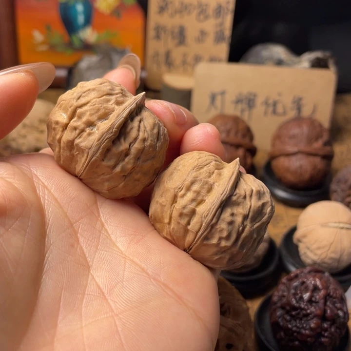 来****谢云南铁核桃默认微瑕37