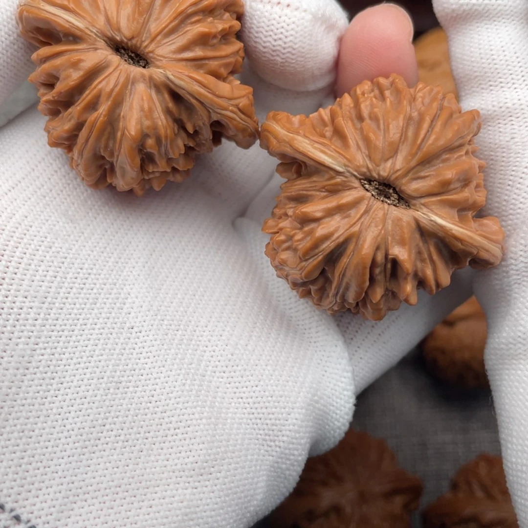 文玩核桃把件44平谷毕业山地红皮四座楼