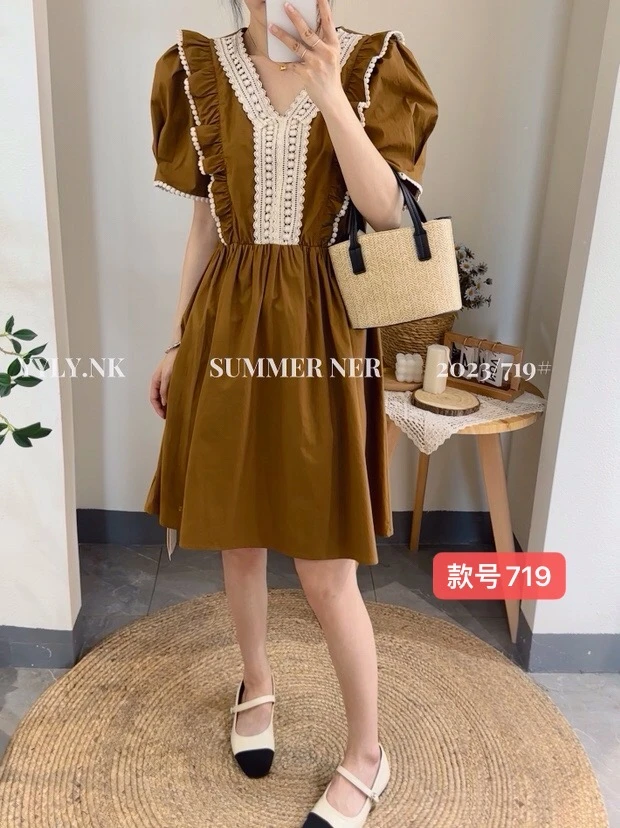 23719褶皱印花夏季中裙轻职风连衣裙减龄法式娃娃领复古