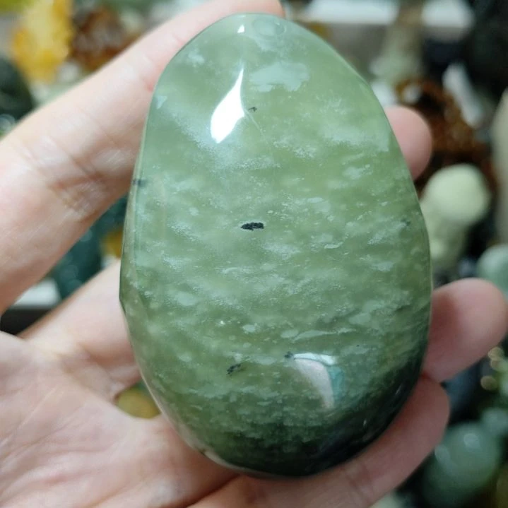 未镶嵌岫玉手把件