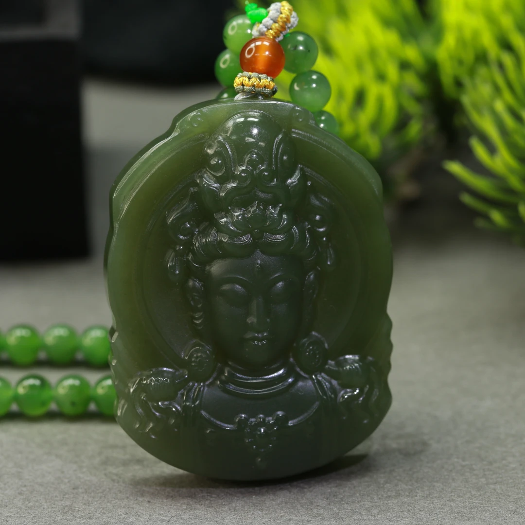 2和田玉观音吊坠/200603保利厦门拍卖