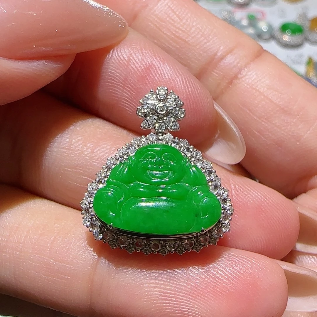 【闪购商品】颈饰18K金镶嵌翡翠天然