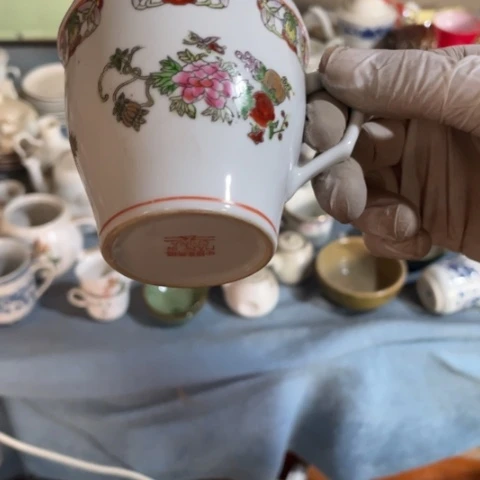 摆件陶瓷摆件工艺品。