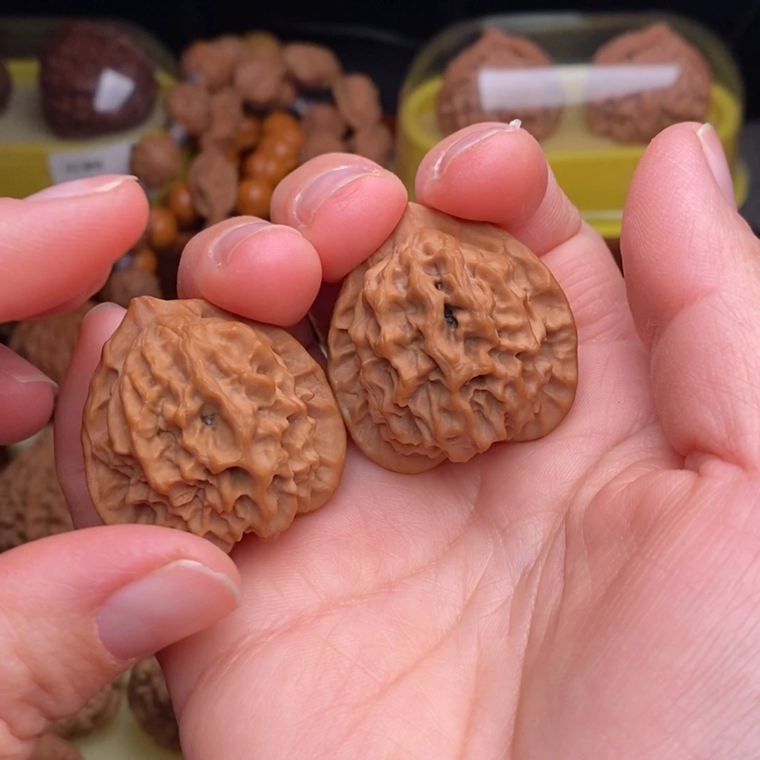 文玩核桃吊坠34玄月