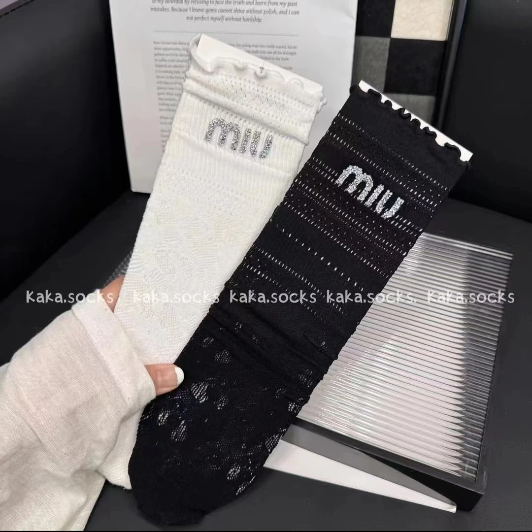 新款蕾丝镂空高级感时尚水钻miu风欧货个性小众潮袜堆堆袜薄款袜
