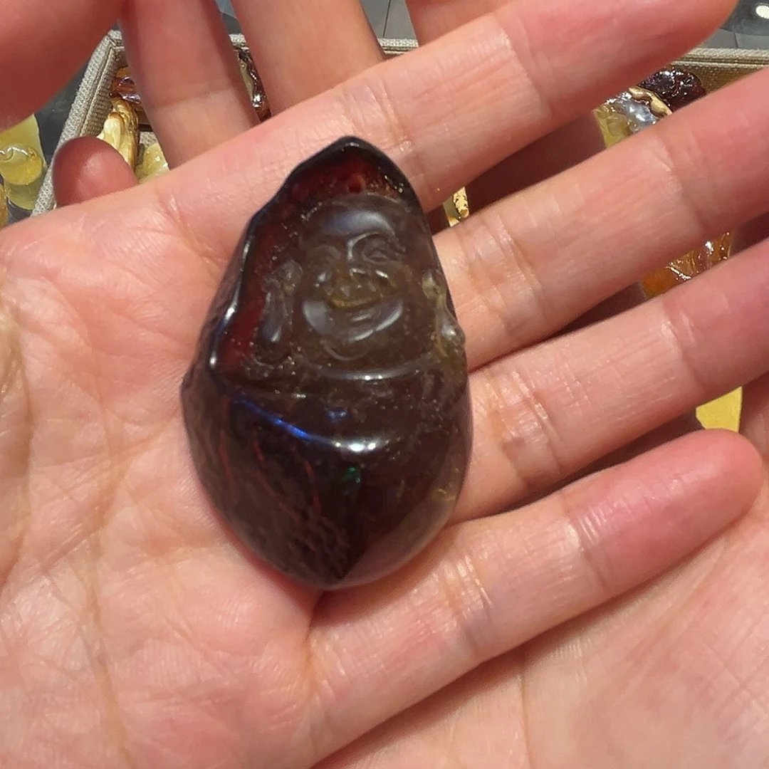 琥珀未镶嵌颈饰弥勒佛
