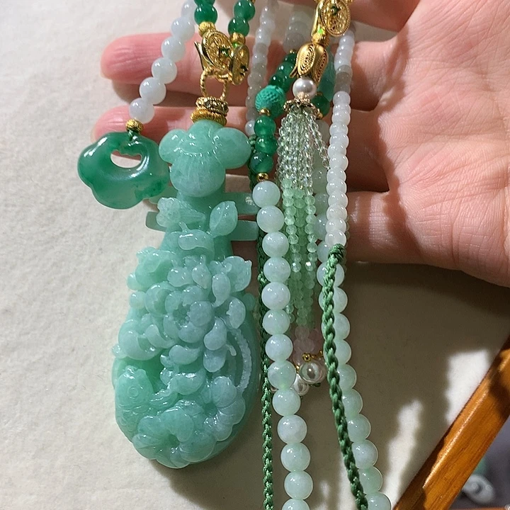 翡翠未镶嵌颈饰翡翠吊坠