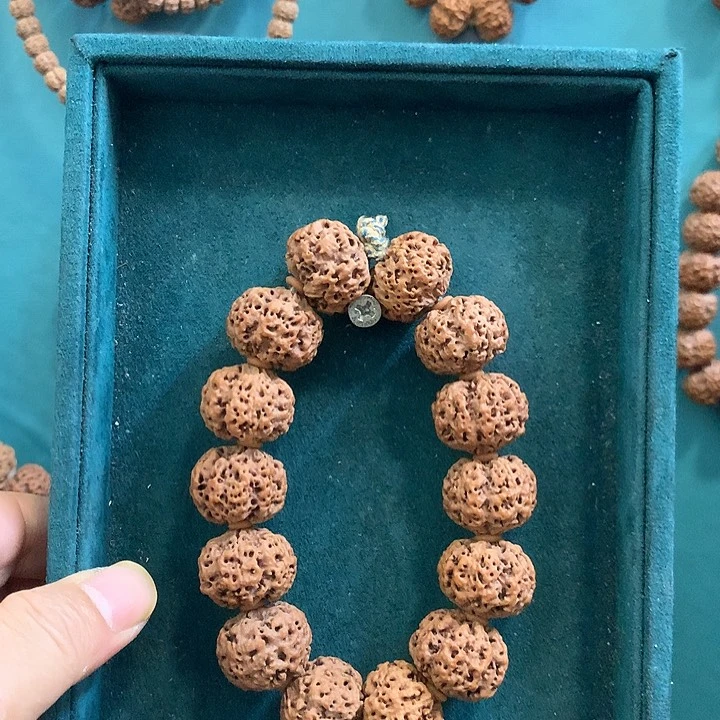 手串金刚菩提大蜂王