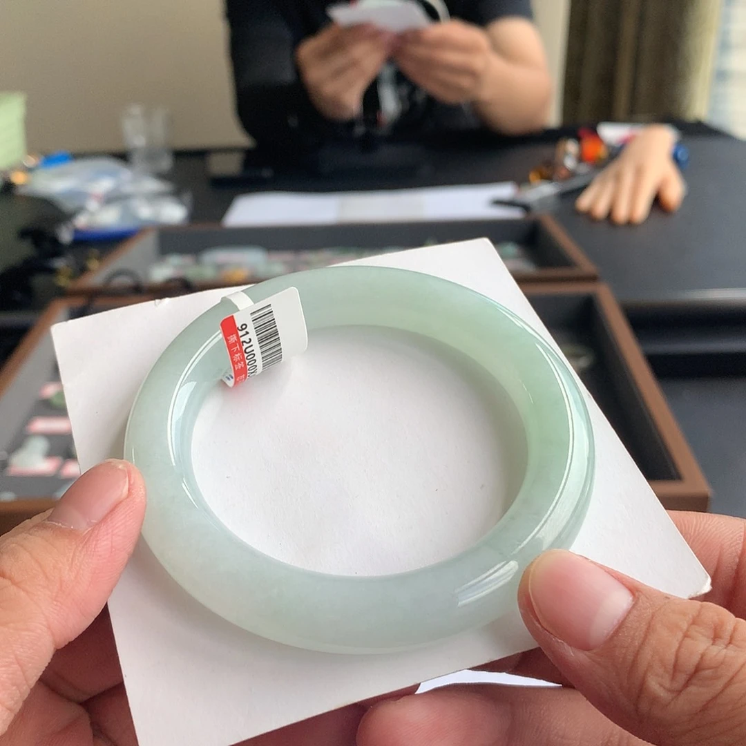 翡翠手镯未镶嵌48号56.8