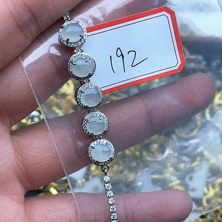 翡翠未镶嵌戒指192