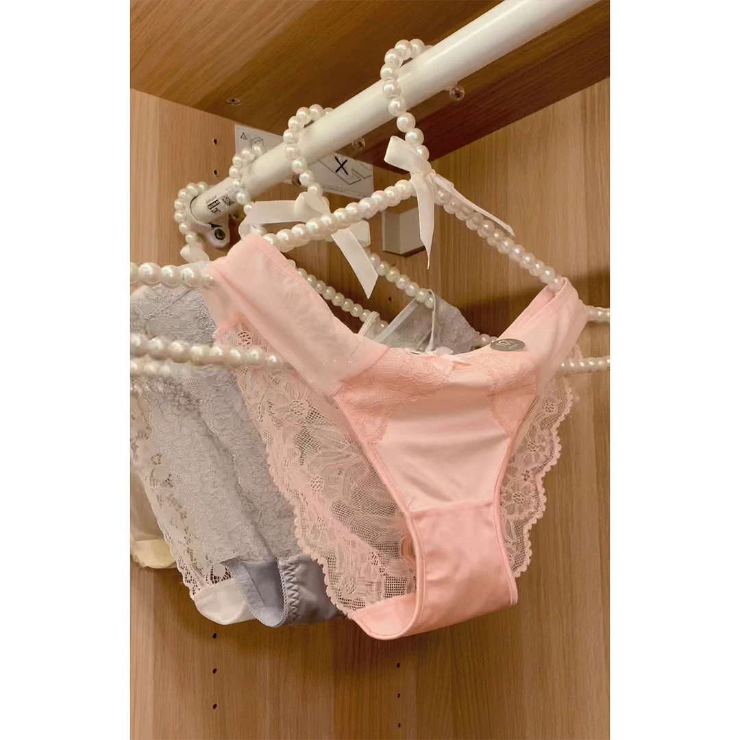 蕾丝内裤女2025新款性感勾人老钱风法式轻奢缎面三角内裤无痕舒适