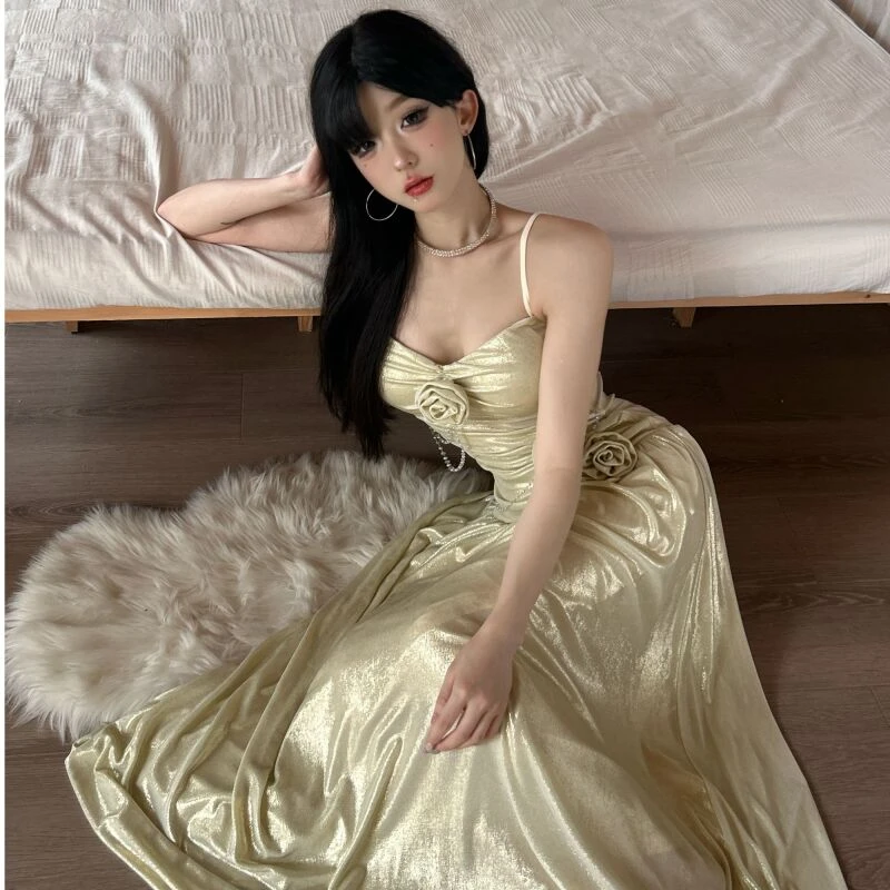 【小洋家】（巷陌乍晴）细闪花朵聚拢辣妹气质连衣裙-SXYSX402417