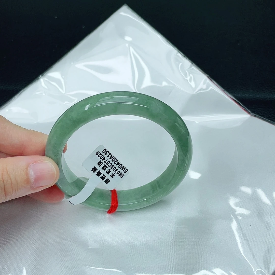 翡翠手镯未镶嵌正57.7 天然A货翡翠手镯