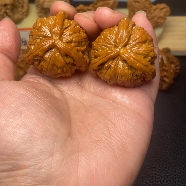 文玩核桃吊坠石**…工艺三棱