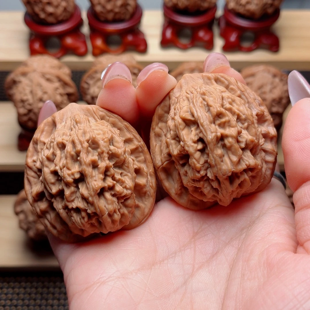 文玩核桃把件虎头