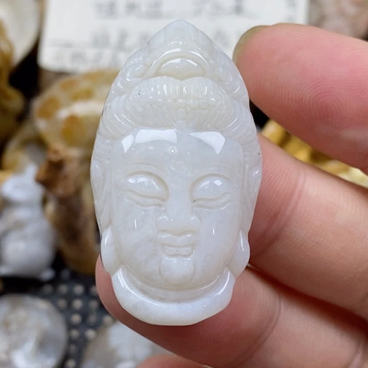 颈饰未镶嵌硅化珊瑚（珊瑚玉）小