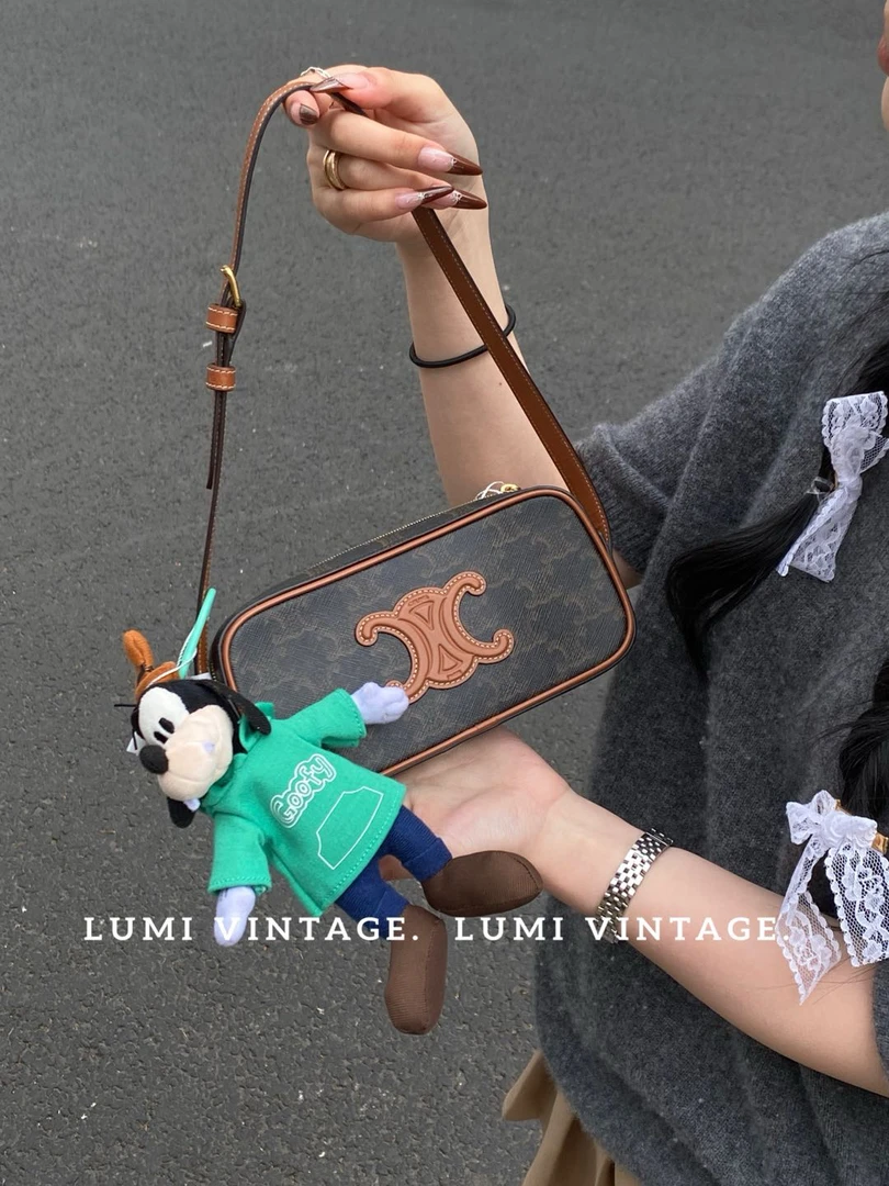 95新 Celine/思琳 棕色老花腋下包83347249