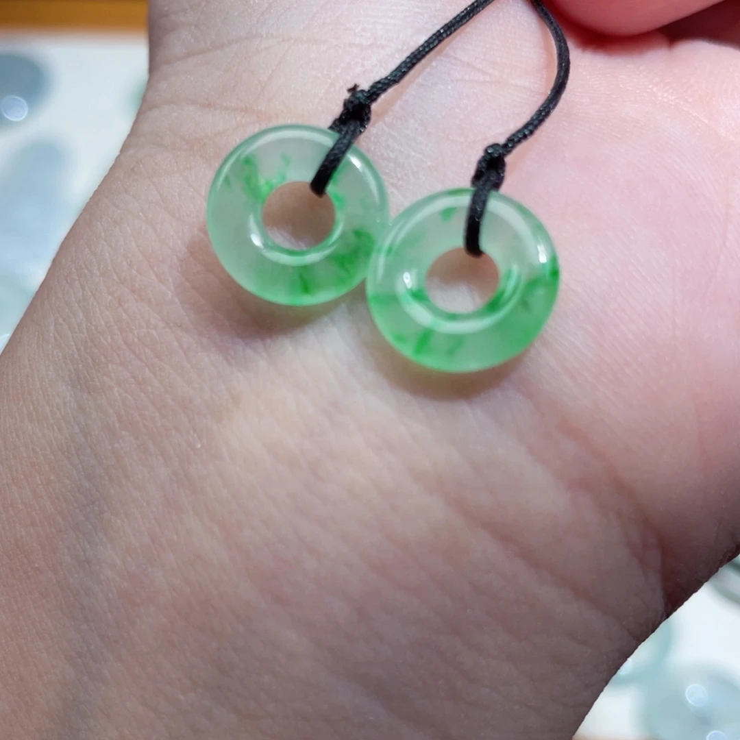 翡翠未镶嵌颈饰平安环一对