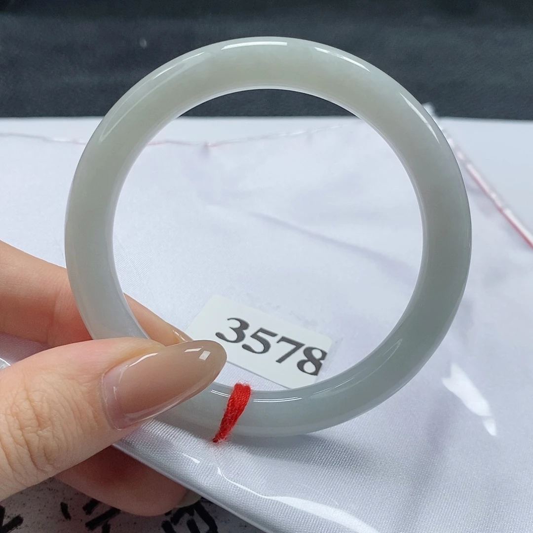 【闪购商品】翡翠手镯（圆镯）未镶嵌373号