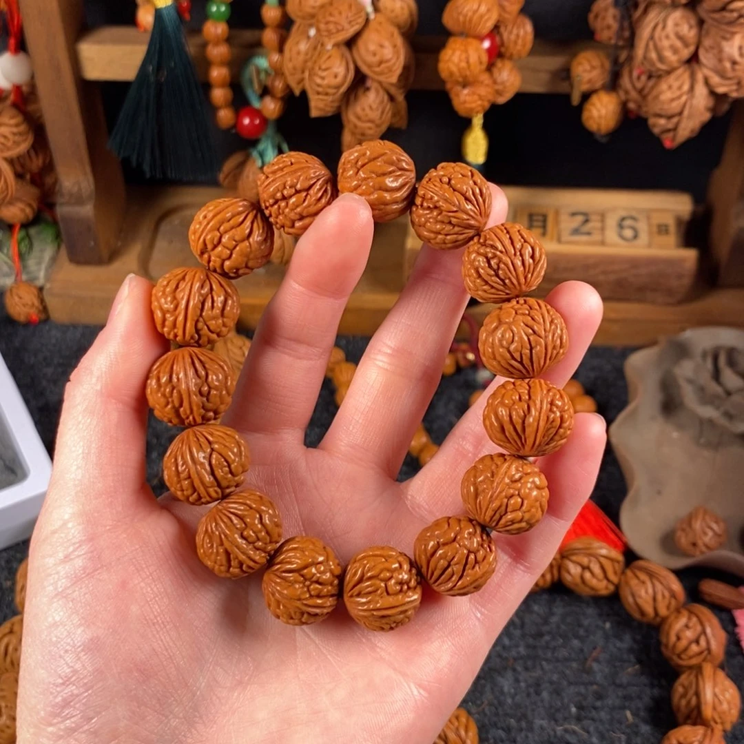 吊坠桃核桃枭手串