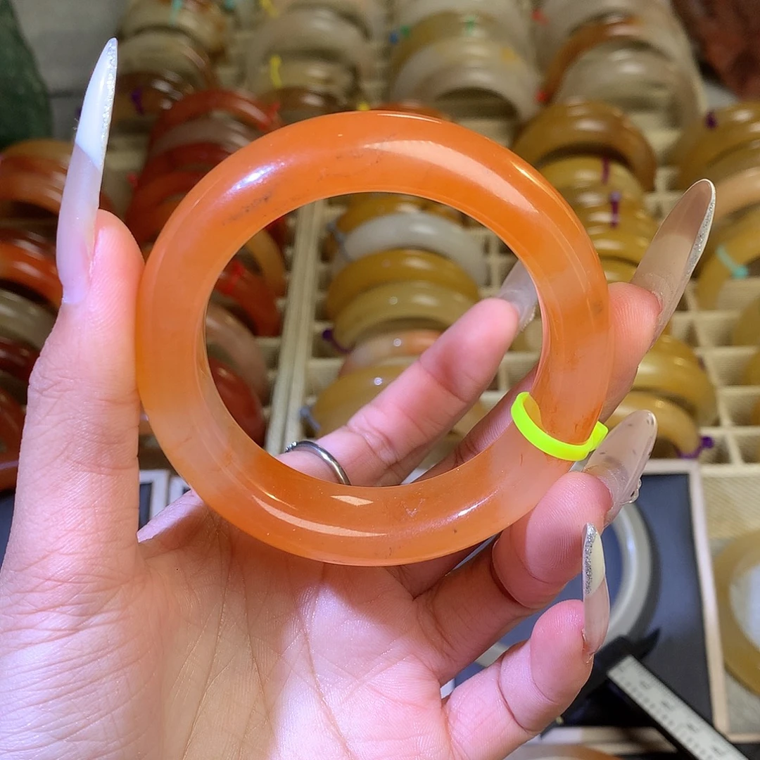 石英质玉（黄龙玉）未镶嵌手镯