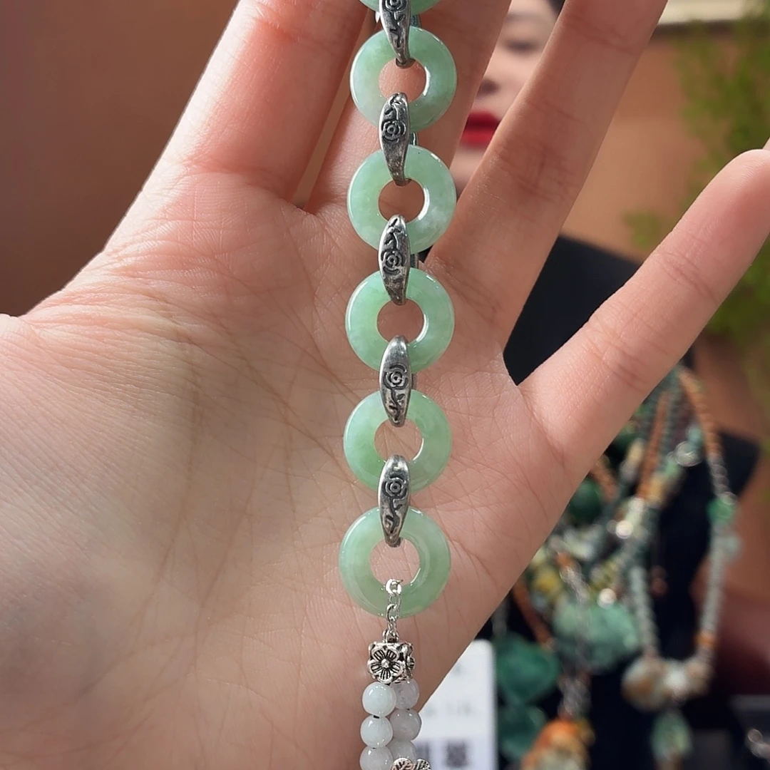 翡翠未镶嵌耳饰手链