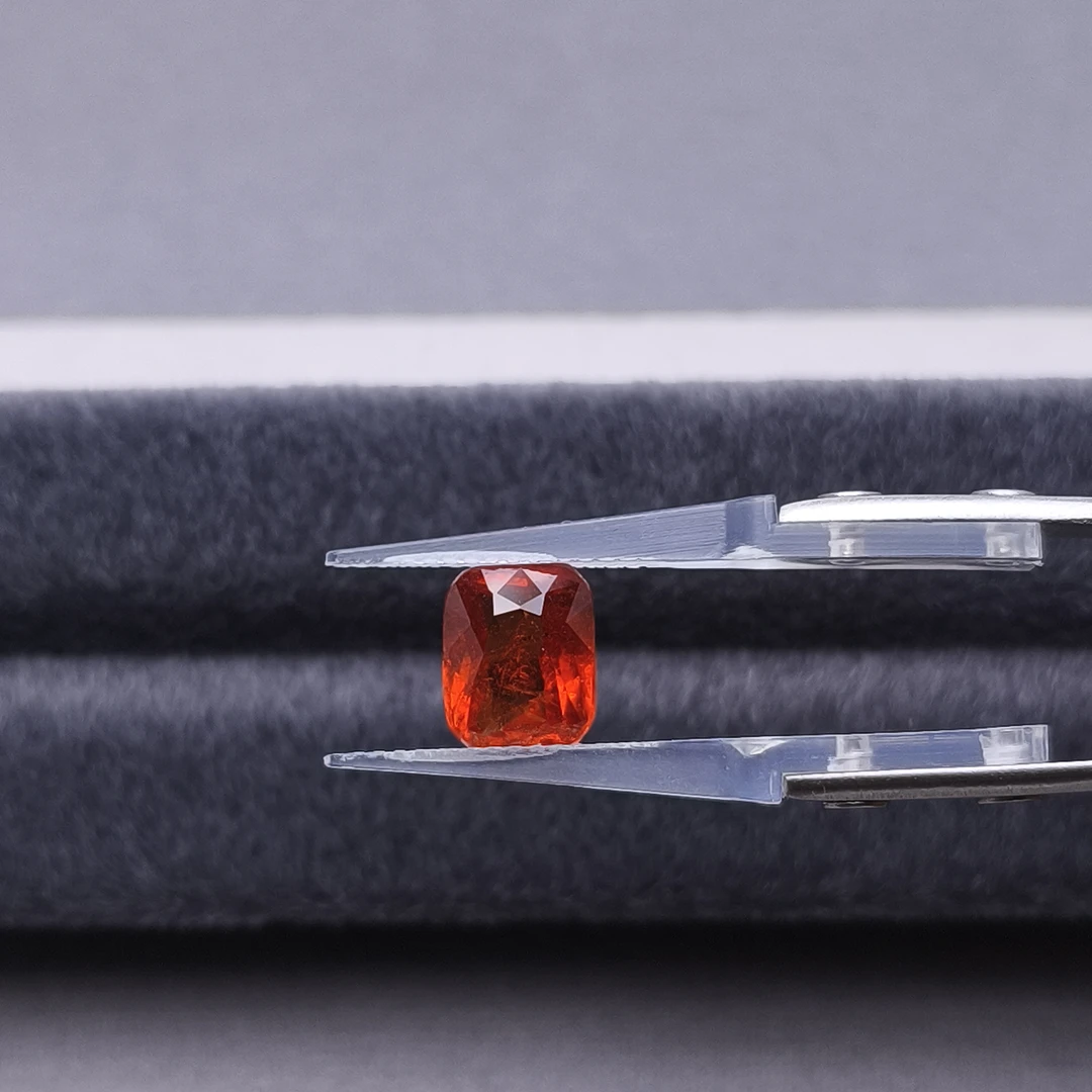 FGvv芬达石-4.92ct（01122924）1127