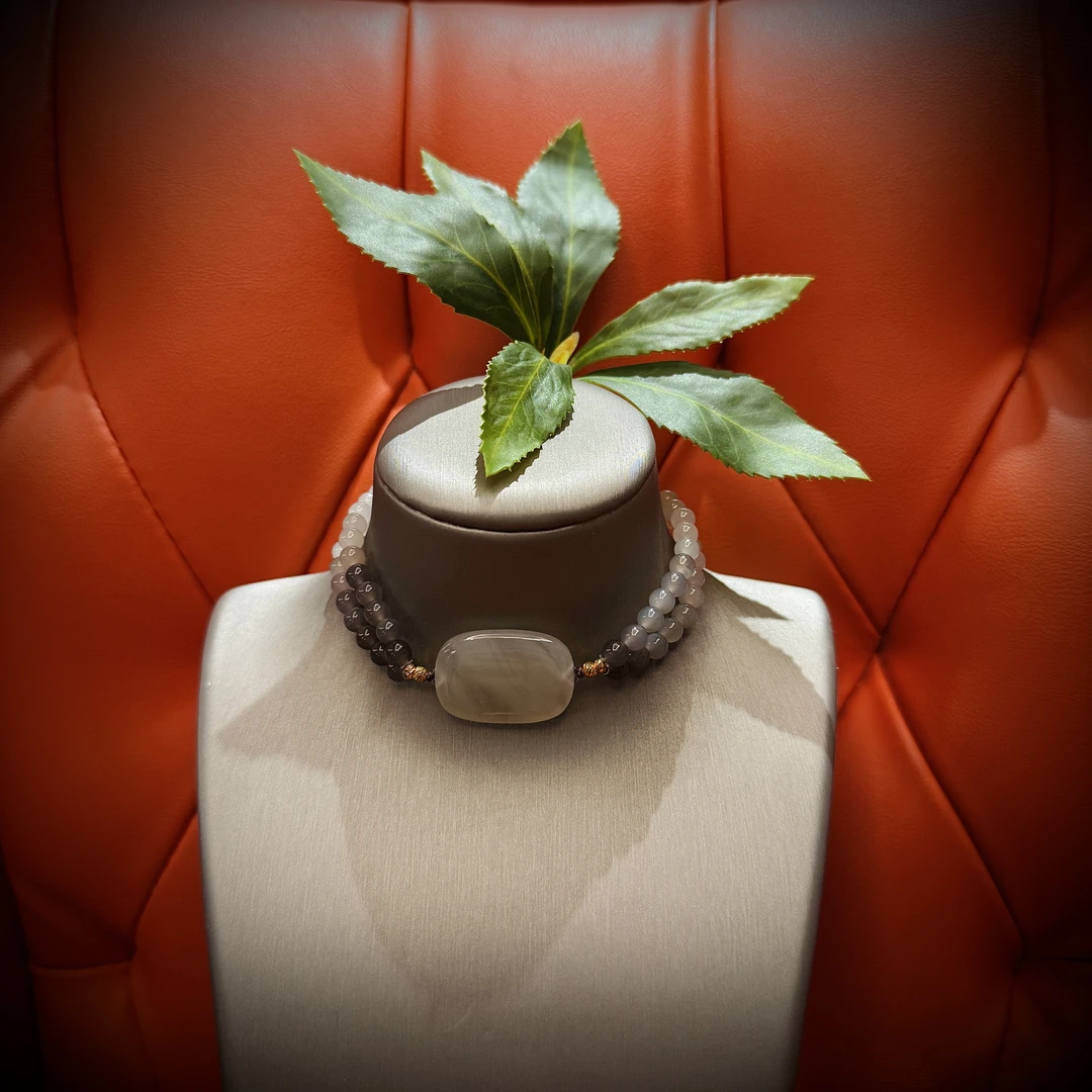 壹屿珠宝  【预售】和田玉典藏无事牌设计款手饰 （多样性发货）