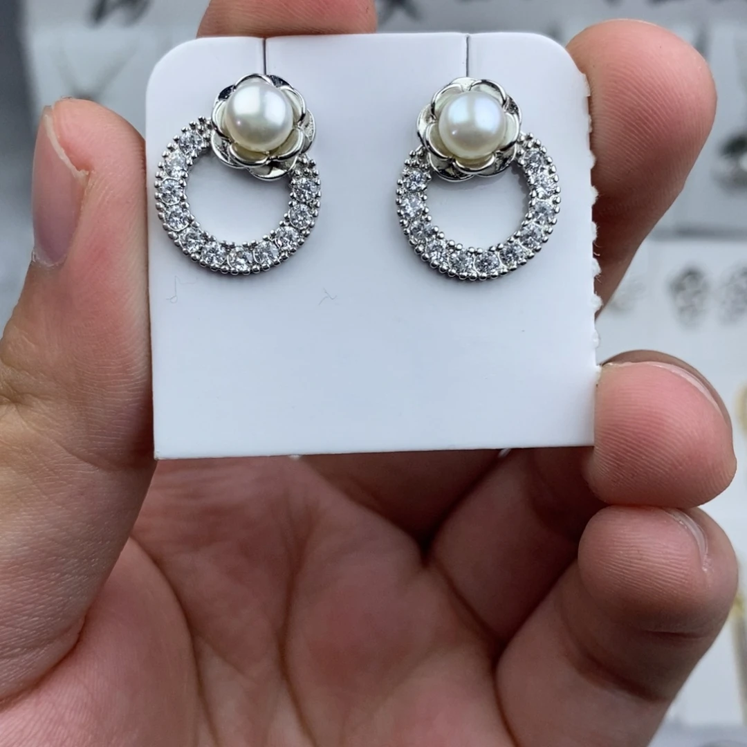 未镶嵌耳饰淡水珍珠